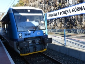 Vlaky Stadler v nedli vyjedou do polsk Sklsk Poreby